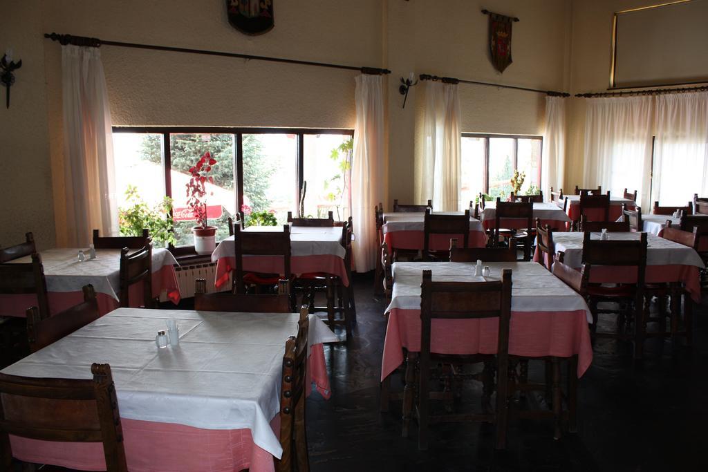Hotel Restaurante Astorga Pradorrey Bagian luar foto
