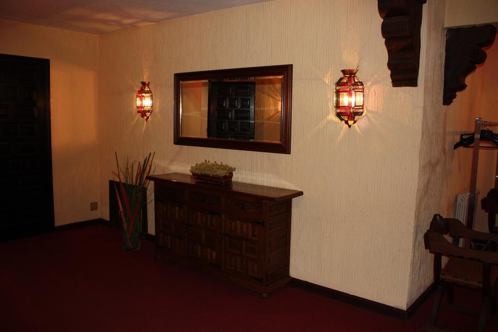 Hotel Restaurante Astorga Pradorrey Bagian luar foto