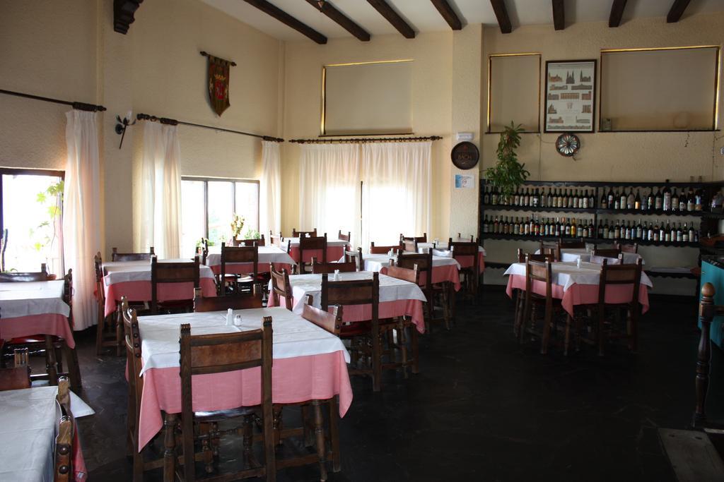 Hotel Restaurante Astorga Pradorrey Bagian luar foto